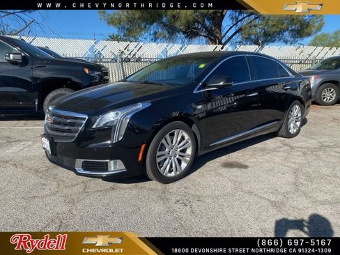 Used 2018 Cadillac XTS Luxury image 1