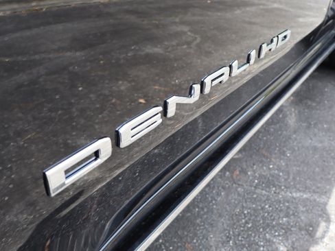 New 2026 GMC Sierra 3500 Denali Ultimate AWD/4WD image 18