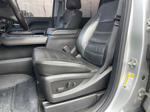 Used 2018 GMC Sierra 2500 Denali w/ Duramax Plus Package AWD/4WD image 13