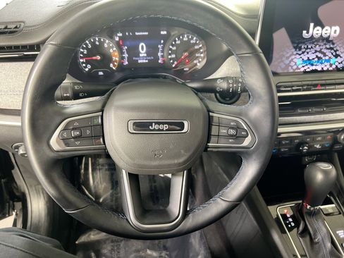 Used 2022 Jeep Compass Latitude w/ Convenience Group image 11