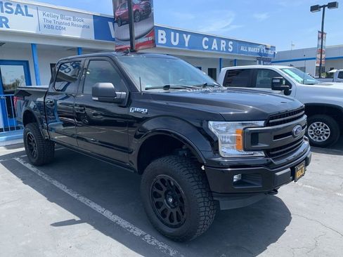 Used 2019 Ford F150 XLT w/ Equipment Group 302A Luxury AWD/4WD image 4