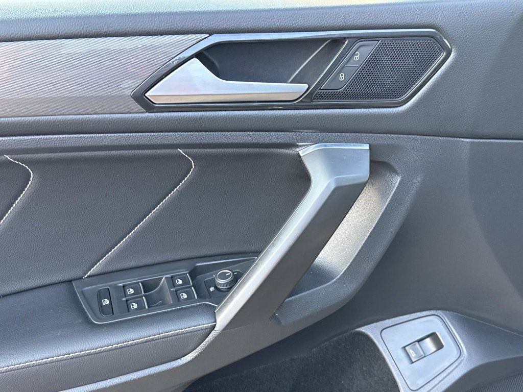 Used 2022 Volkswagen Tiguan SE FWD image 19