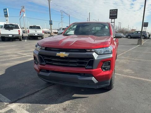 Used 2023 Chevrolet Colorado LT w/ LT Convenience Package AWD/4WD image 3