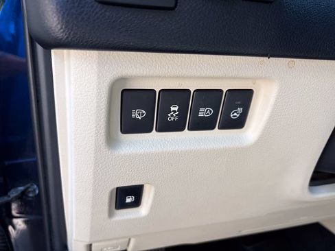 Used 2021 Lexus GX 460 Luxury w/ Sport Design Package AWD/4WD image 13