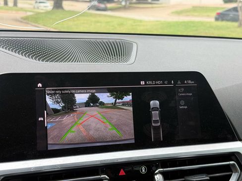Used 2019 BMW 330i Sedan w/ Premium Package RWD image 10