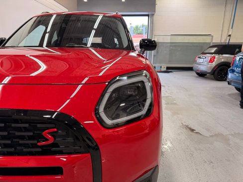 Used 2025 MINI Cooper Countryman S w/ Comfort Package Max image 9