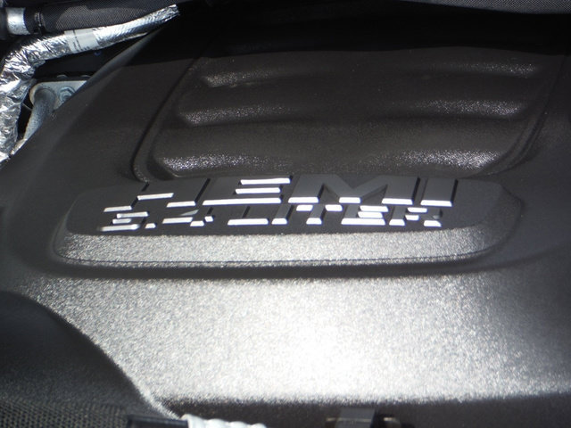 Used 2026 RAM 2500 Laramie AWD/4WD image 9