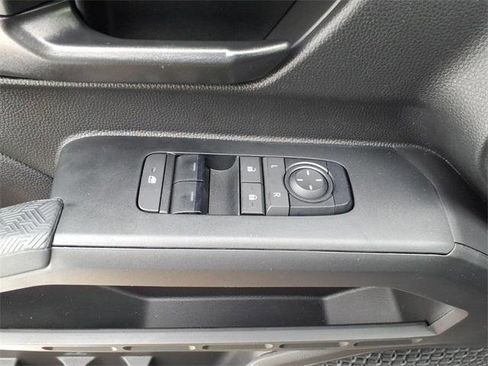 Certified 2025 Toyota Tacoma SR5 image 7