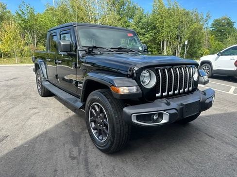 Used 2023 Jeep Gladiator Overland w/ Popular Equipment Package AWD/4WD image 7