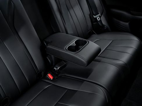 Certified 2025 Acura ADX FWD image 36