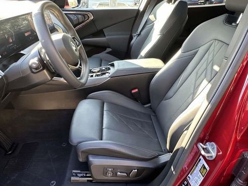 Certified 2025 BMW X3 xDrive30i w/ Premium Package image 25