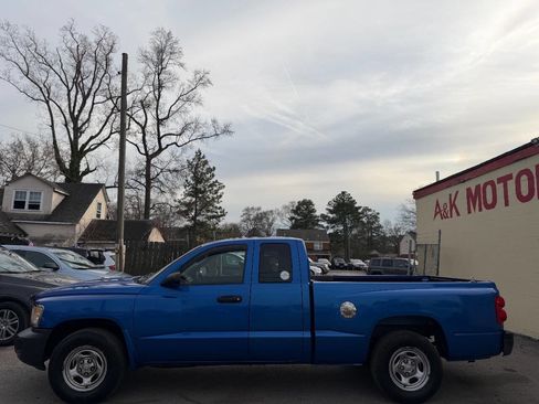 Used 2008 Dodge Dakota ST image 3