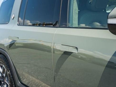 Used 2023 Rivian R1S Launch Edition image 35