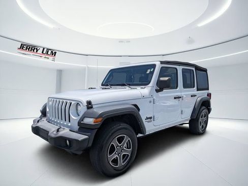 Used 2021 Jeep Wrangler Unlimited Sport AWD/4WD image 7