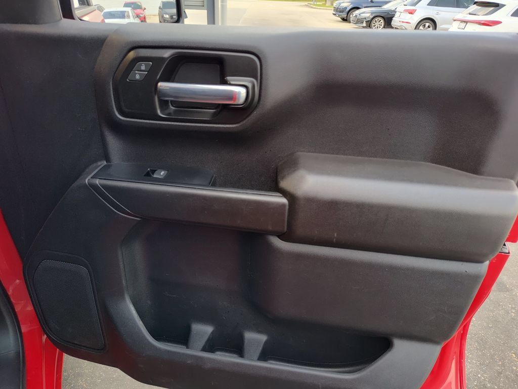 Used 2022 Chevrolet Silverado 1500 Custom w/ Safety Confidence Package RWD image 32