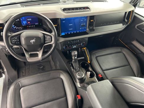 Used 2022 Ford Bronco Badlands image 14