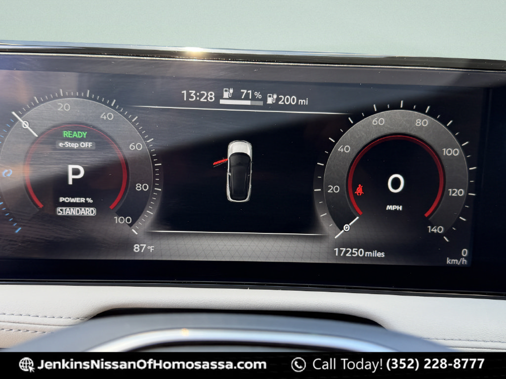 Used 2024 Nissan Ariya FWD image 42