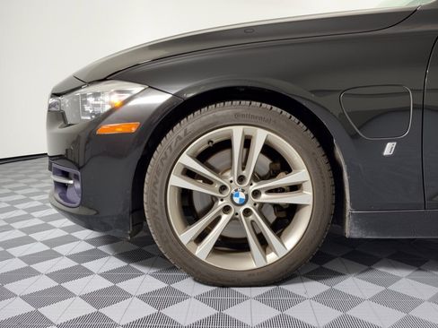 Used 2018 BMW 330e w/ Premium Package RWD image 13