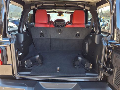 Used 2024 Jeep Wrangler Rubicon 392 image 25