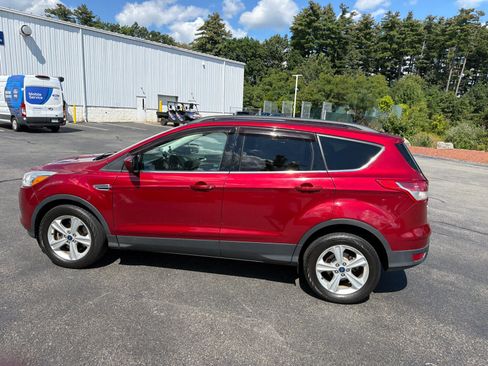 Used 2014 Ford Escape SE w/ Equipment Group 201A AWD/4WD image 10