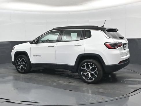 Used 2025 Jeep Compass Limited AWD/4WD image 31