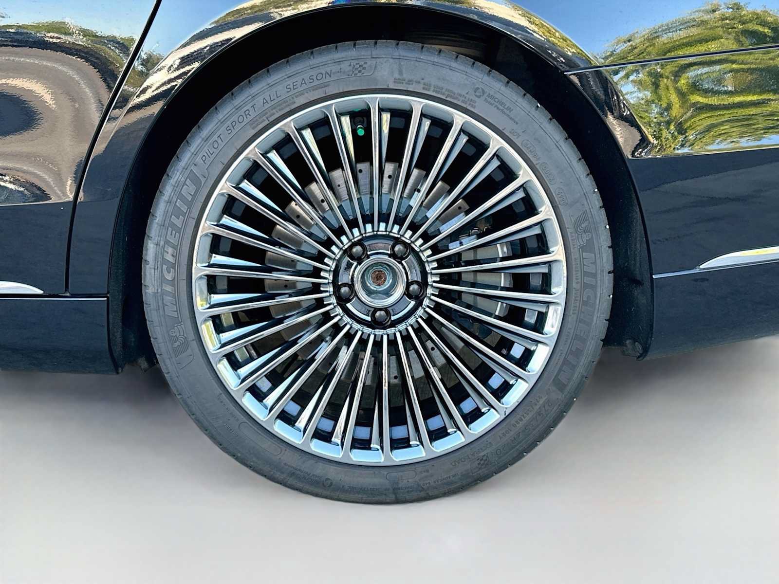 Used 2016 Mercedes-Benz Maybach S 600 image 34