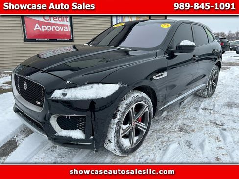 Used 2019 Jaguar F-PACE S image 1