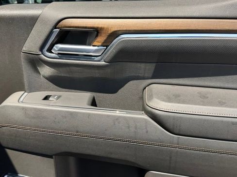 Certified 2024 Chevrolet Silverado 1500 High Country w/ High Country Premium Package AWD/4WD image 25