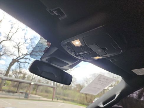 Used 2020 Ford Expedition Limited image 22