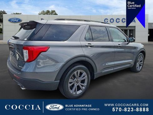 Certified 2023 Ford Explorer XLT w/ Equipment Group 202A AWD/4WD image 4