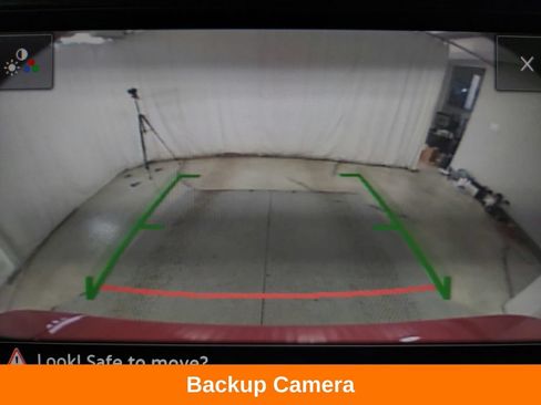 Used 2023 Volkswagen Jetta SE w/ Panoramic Sunroof Package FWD image 15