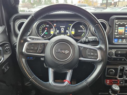 Used 2022 Jeep Wrangler Unlimited Rubicon 4xe image 14