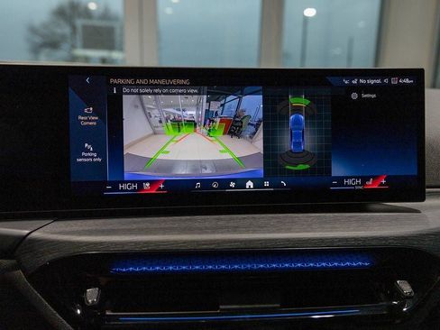 Used 2025 BMW 430i xDrive Coupe w/ M Sport Package image 30