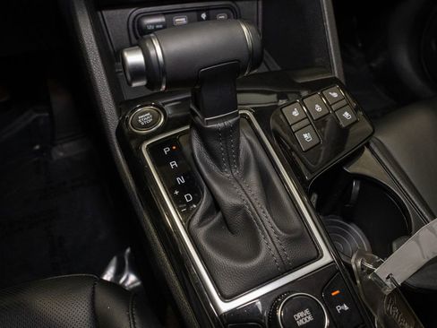 Certified 2025 Kia Sportage SX image 17