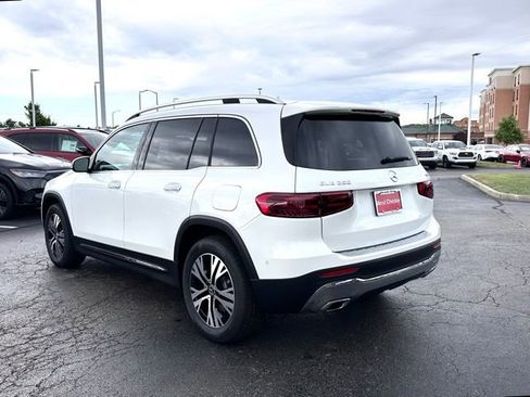 Certified 2026 Mercedes-Benz GLB 250 4MATIC image 9