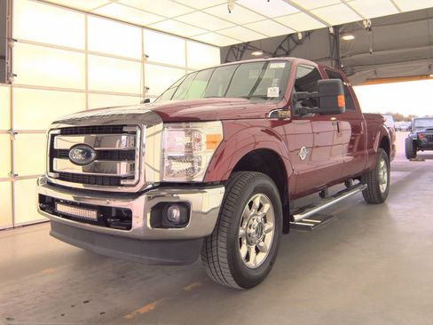 Used 2014 Ford F250 Lariat w/ Lariat Ultimate Package image 4