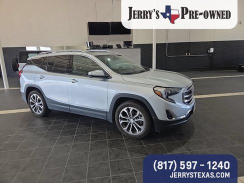 Used 2019 GMC Terrain SLT w/ Preferred Package AWD/4WD image 2