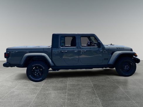 Used 2022 Jeep Gladiator Sport AWD/4WD image 6