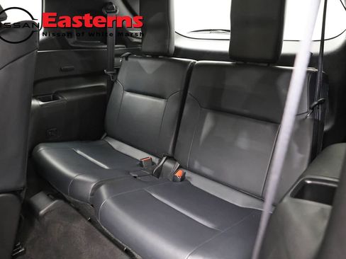 Used 2024 Mitsubishi Outlander AWD image 25