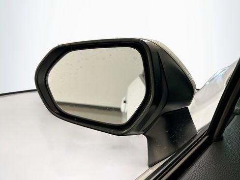 Used 2024 Toyota Corolla SE image 16