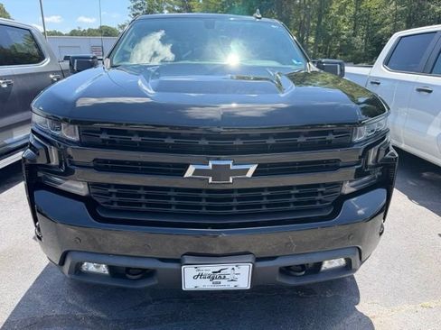 Used 2020 Chevrolet Silverado 1500 RST AWD/4WD image 2