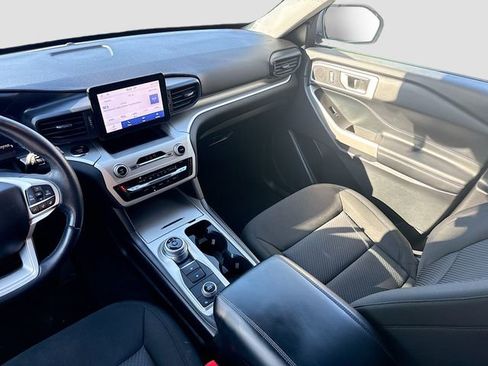 Used 2022 Ford Explorer XLT w/ Class IV Trailer Tow Package image 24