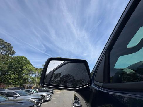 Used 2019 Chevrolet Silverado 1500 LT Trail Boss AWD/4WD image 15