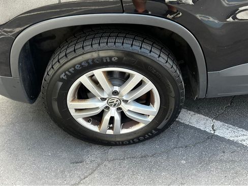 Used 2017 Volkswagen Tiguan S AWD/4WD image 12