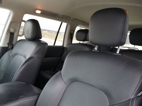 Used 2015 INFINITI QX80 4WD image 11