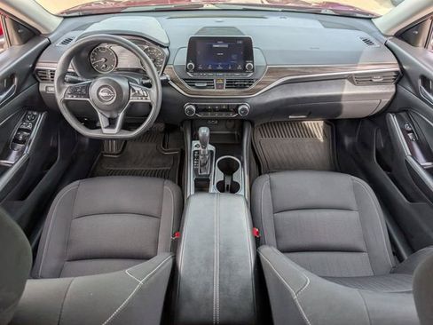 Used 2023 Nissan Altima 2.5 SV image 10