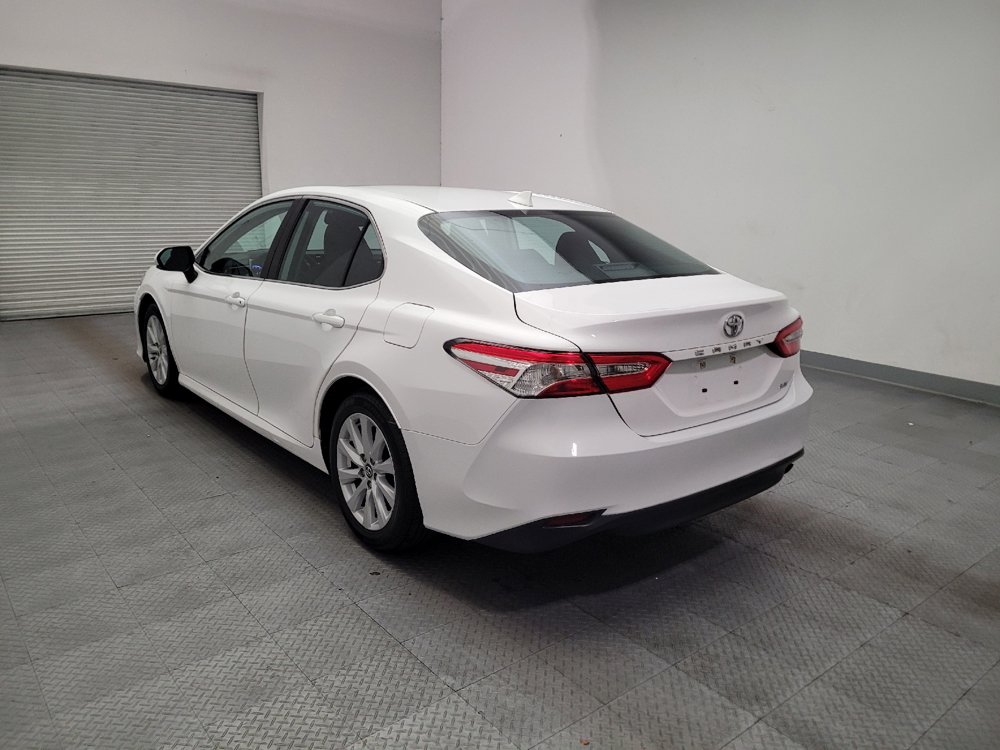 Used 2020 Toyota Camry LE w/ Convenience Package FWD image 5