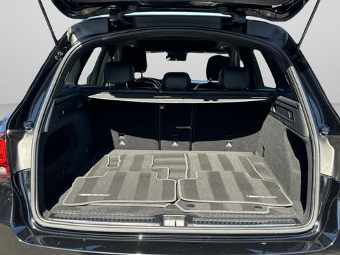 Used 2022 Mercedes-Benz GLC 300 image 11