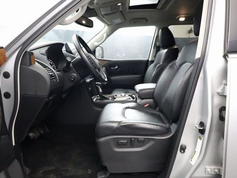 Used 2024 Nissan Armada SL image 11