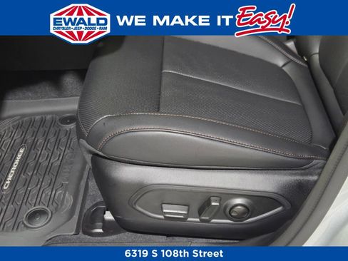 New 2026 Jeep Cherokee Limited AWD/4WD image 13